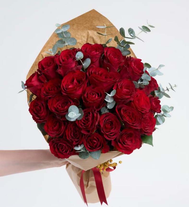 Kraft Buket Kağıdında 25'li Kırmızı Gül Buketi